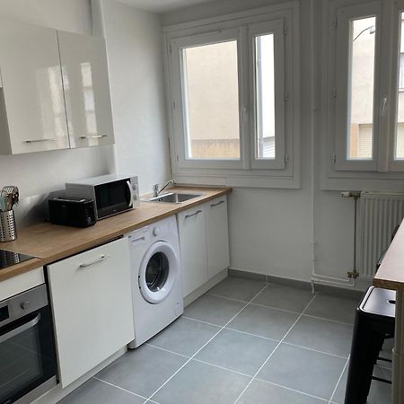 Superbe Appartement Au Bord De Vienne ลิมอจส์ ภายนอก รูปภาพ